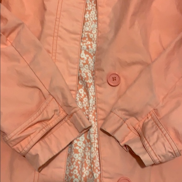 🎉HP🎉 GAP rain jacket - Picture 6 of 10